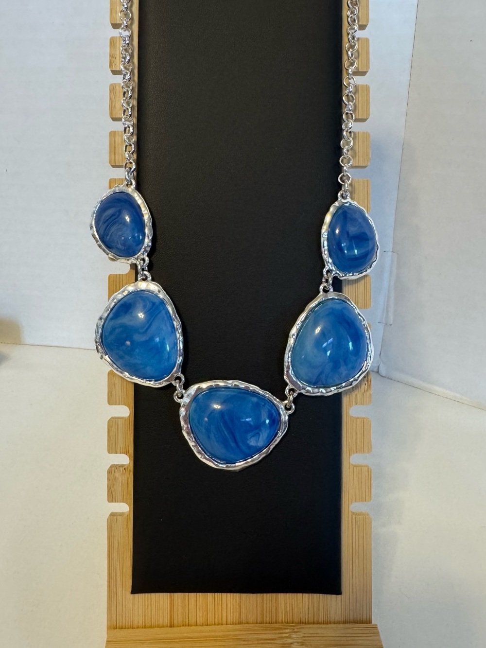 Vibrant Serenity Blue Stone Necklace with Silver-Tone Setting - Women Jewelry